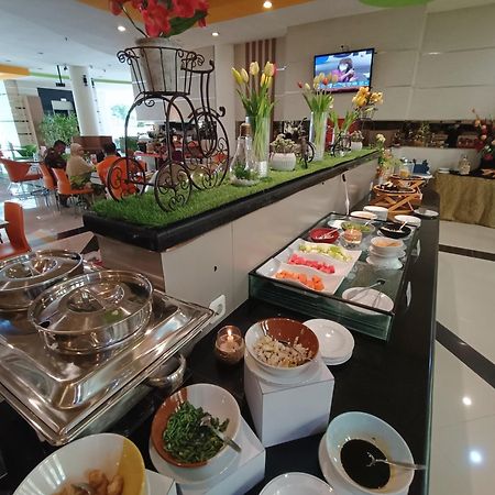Halogen Hotel Airport Surabaya Sidoarjo Extérieur photo