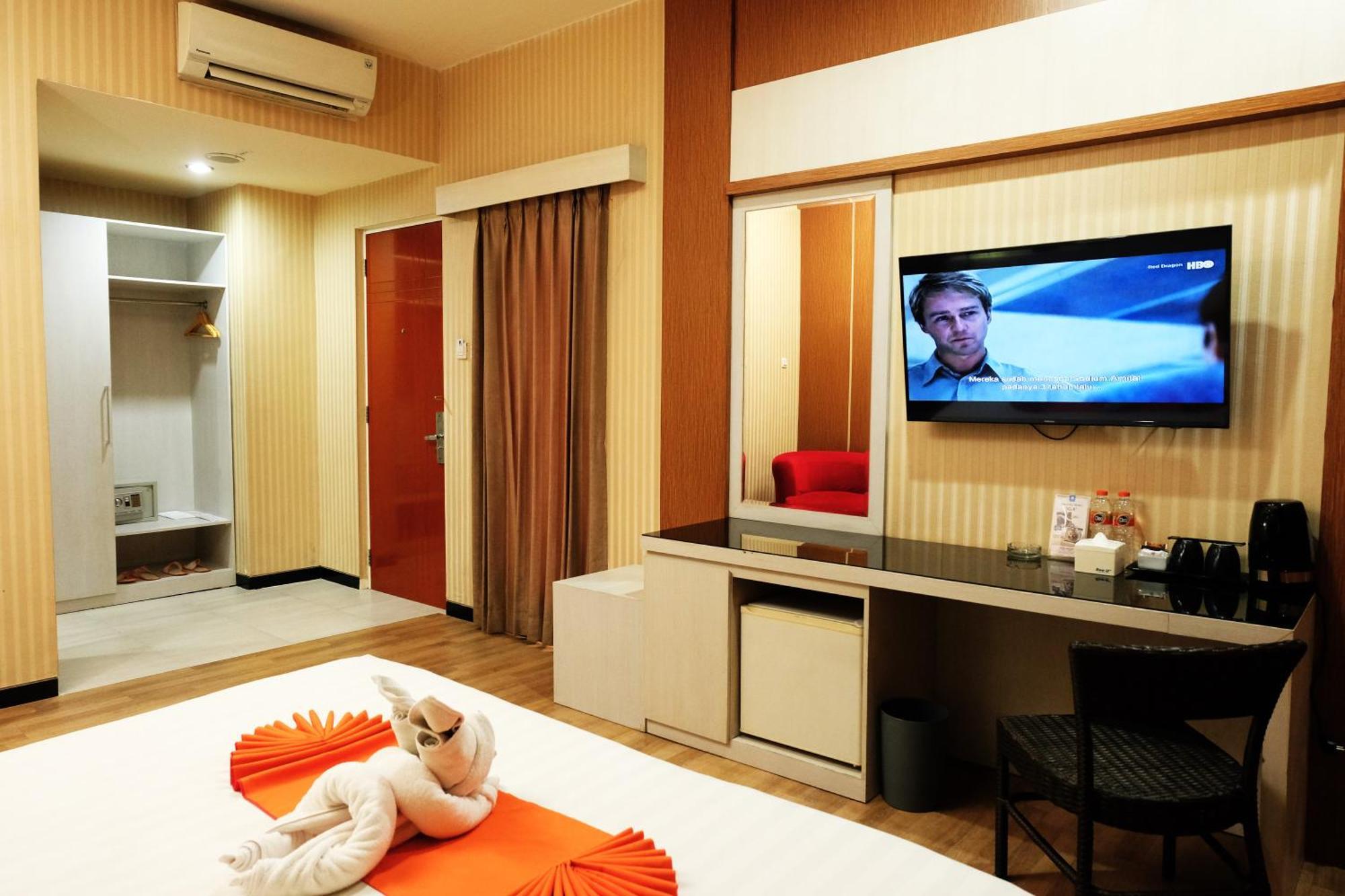 Halogen Hotel Airport Surabaya Sidoarjo Extérieur photo