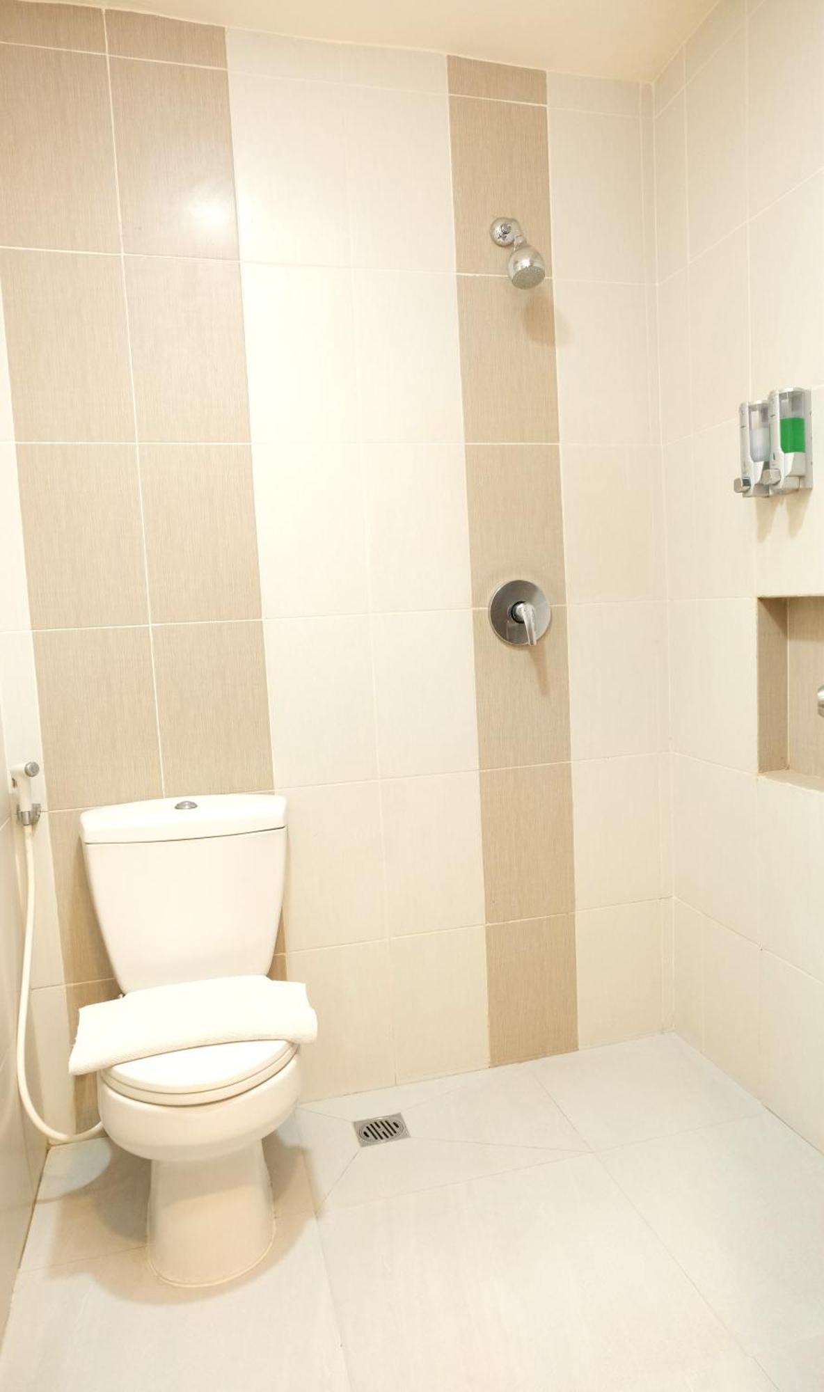 Halogen Hotel Airport Surabaya Sidoarjo Extérieur photo