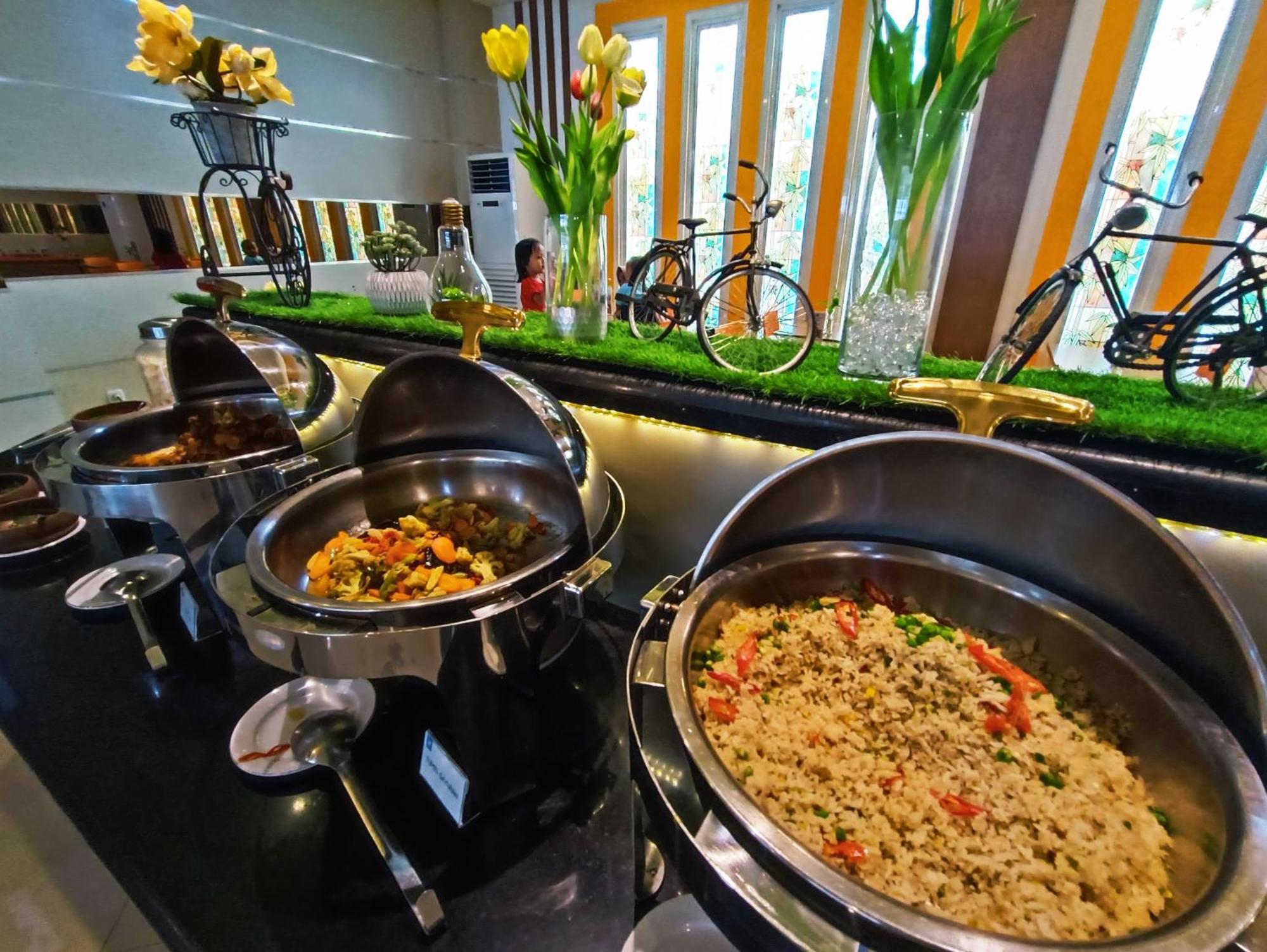 Halogen Hotel Airport Surabaya Sidoarjo Extérieur photo