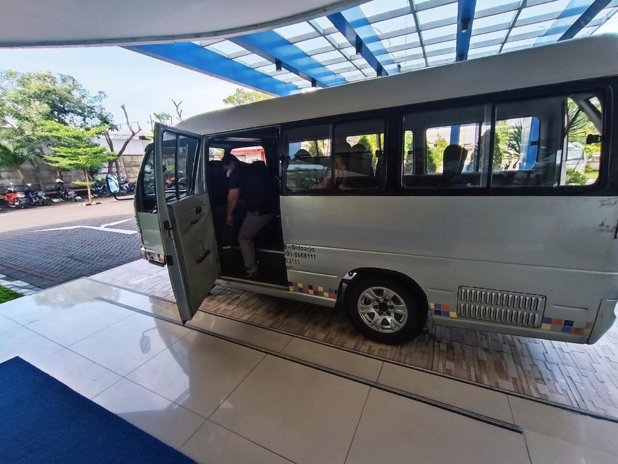 Halogen Hotel Airport Surabaya Sidoarjo Extérieur photo