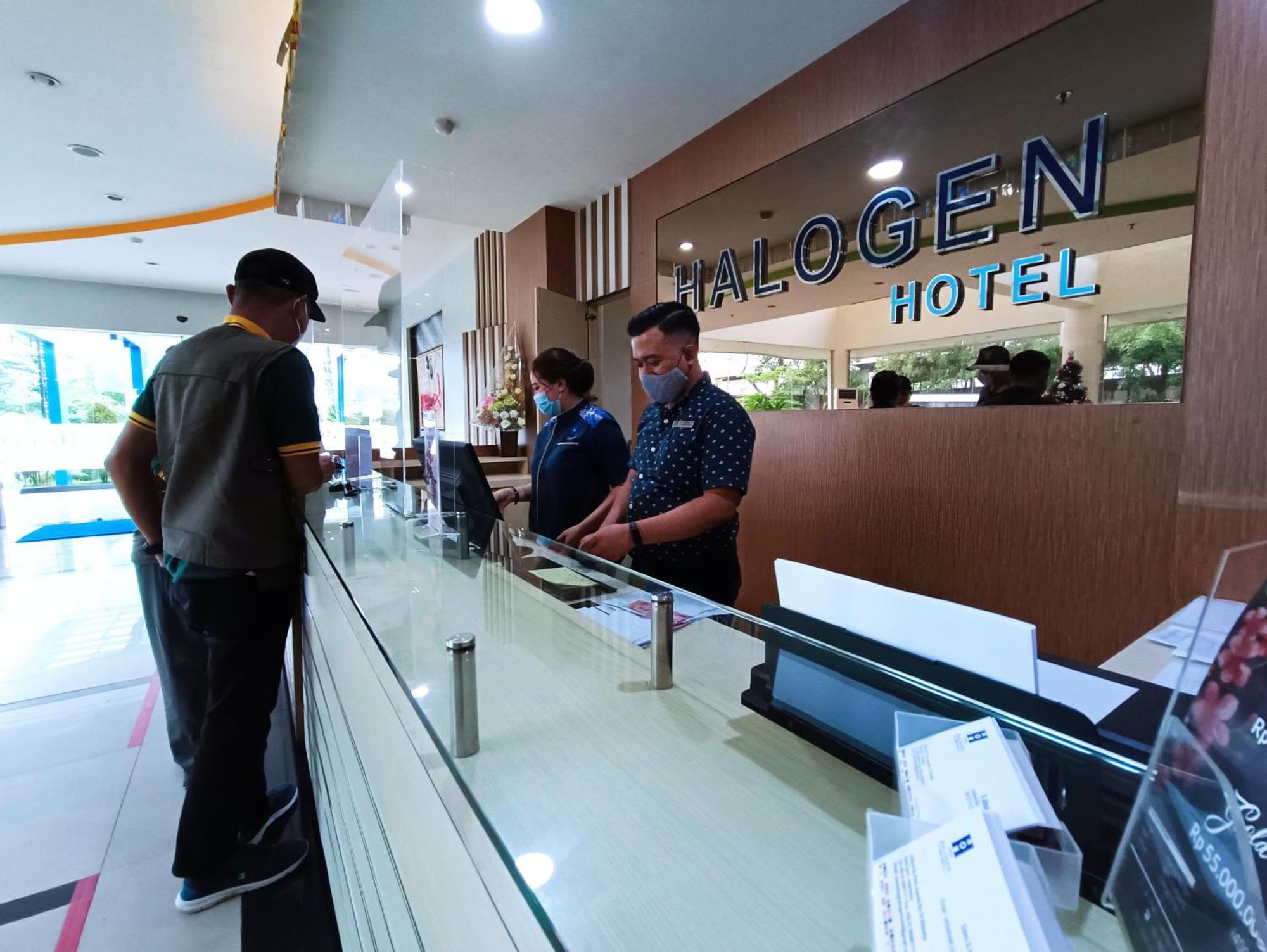 Halogen Hotel Airport Surabaya Sidoarjo Extérieur photo