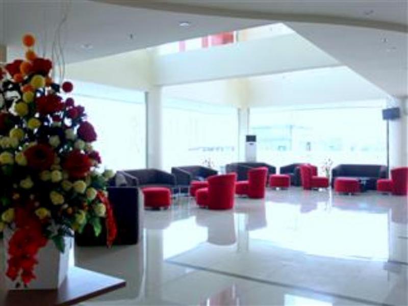 Halogen Hotel Airport Surabaya Sidoarjo Extérieur photo